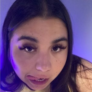 Meet your Posher, Luz leilani